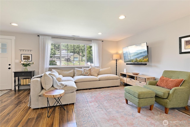 513 I St SW, Tumwater, WA 98512 - living area with wood finished floors and recessed lighting