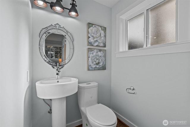 1716 N 125th St, Seattle, WA 98133 - half bath featuring toilet and baseboards