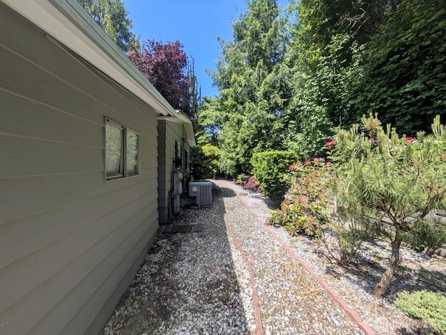 201 Union Ave SE Unit 188, Renton, WA 98059 - view of yard featuring central air condition unit