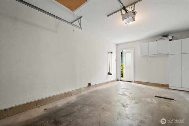 9008 NE 54th St Unit A3, Vancouver, WA 98662 - garage with a garage door opener