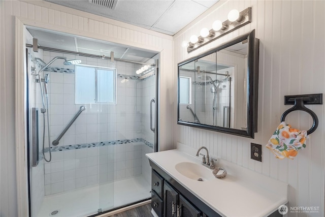 504 W 4th St, Aberdeen, WA 98520 - full bath featuring a stall shower and vanity