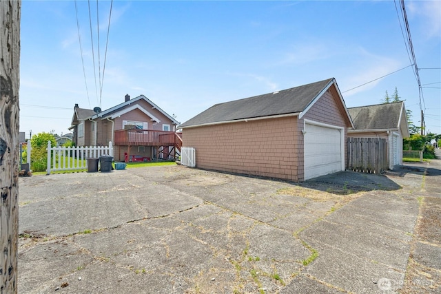 504 W 4th St, Aberdeen, WA 98520 - view of detached garage