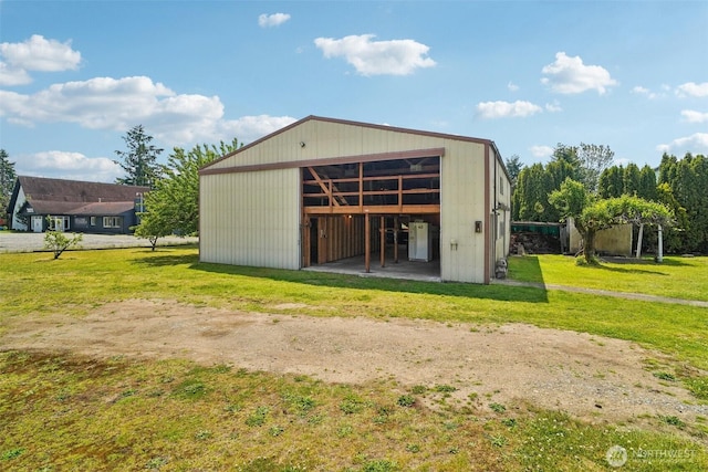 32427 6th Ave, Black Diamond, WA 98010 - view of pole building featuring a lawn
