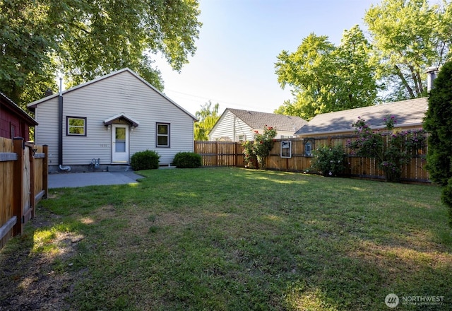 1030 N Clinton St, Walla Walla, WA 99362 - view of yard with a patio