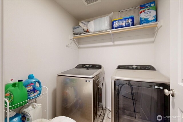 7 Patty Cir, Milton-Freewater, OR 97862 - washroom with washer and clothes dryer