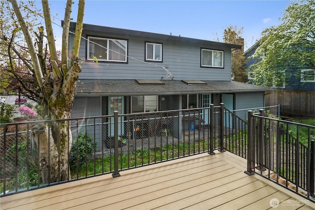 5909 8th Ave NW, Seattle, WA 98107 - view of deck