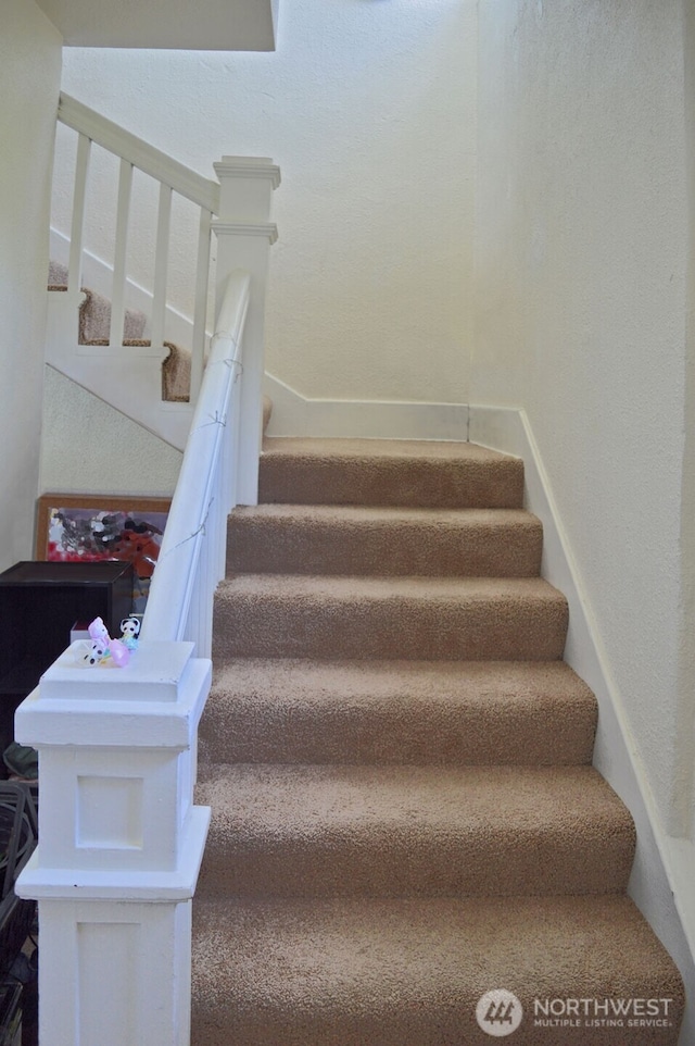 408 9th Ave SE, Olympia, WA 98501 - view of stairs