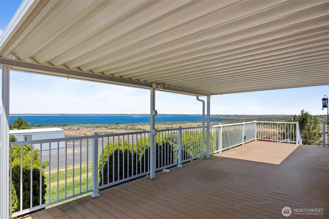 7220 E Belmont St, Othello, WA 99344 - wooden terrace featuring a water view