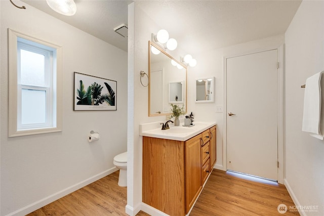 716 Dennis St SE Unit 93, Tumwater, WA 98501 - full bath featuring wood finished floors and double vanity