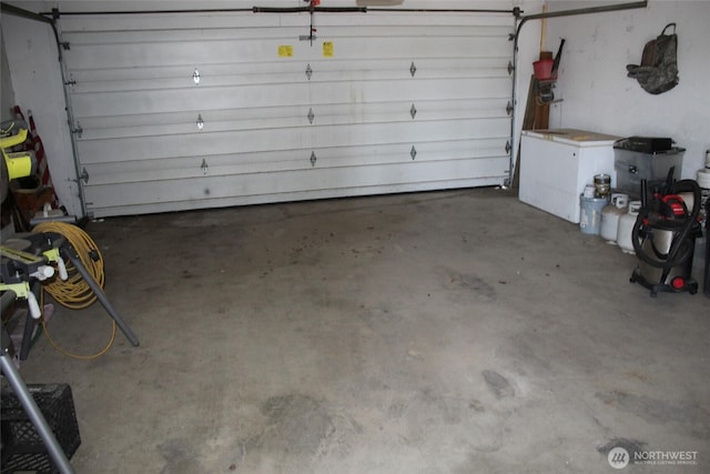 306 E 5th St, Lind, WA 99341 - view of garage