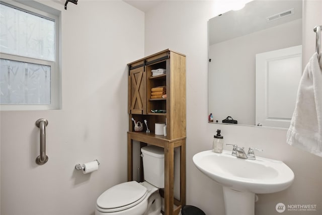 534 Gilbertson Ln SE, Olympia, WA 98501 - half bathroom with toilet and a sink
