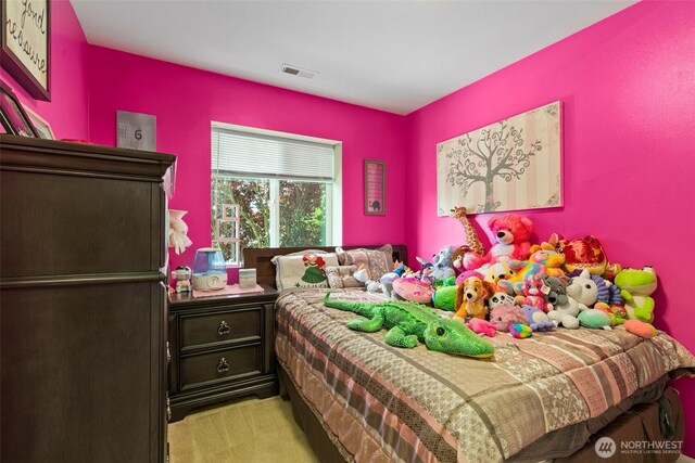 6600 Carolina St SE, Lacey, WA 98513 - bedroom featuring light carpet