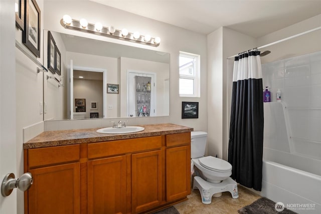 6600 Carolina St SE, Lacey, WA 98513 - bathroom featuring toilet, vanity, shower / bath combination with curtain, and tile patterned flooring