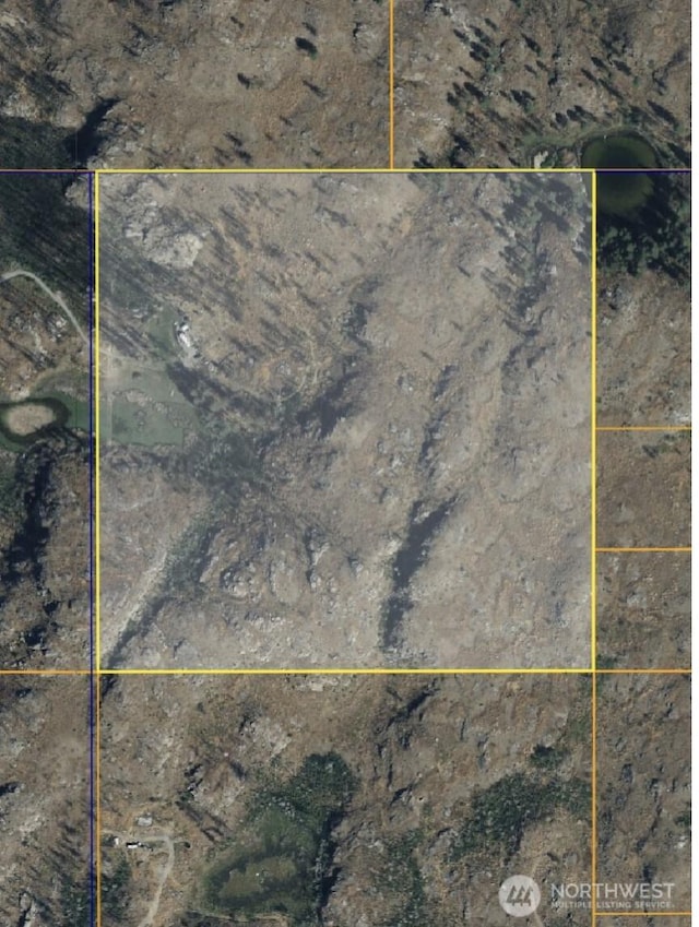 2352R Cameron Lake Rd, Okanogan, WA 98840