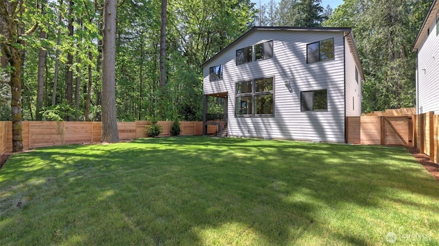1542 213th Ct NE, Sammamish, WA 98074 - rear view of property with a gate