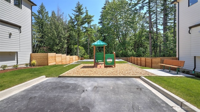 1542 213th Ct NE, Sammamish, WA 98074 - view of play area