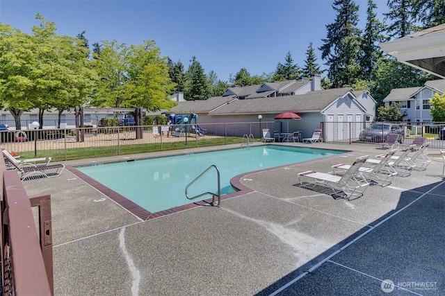 23311 Cedar Way Unit P201, Mountlake Terrace, WA 98043 - community pool featuring a patio area