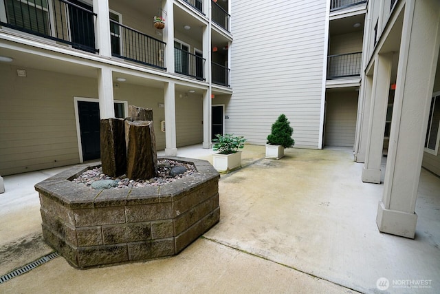 1031 N State St Unit 402, Bellingham, WA 98226 - view of patio