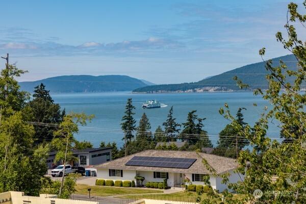 3706 W 3rd St, Anacortes, WA 98221 - photo 17