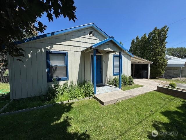 1008 Tieton Ave, Tieton, WA 98947 - photo 1