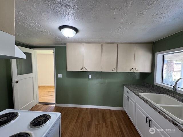 1008 Tieton Ave, Tieton, WA 98947 - photo 3