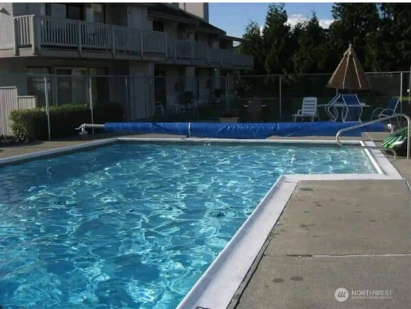 7530 Birch Bay Dr Unit 206, Blaine, WA 98230 - view of community pool