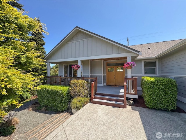 1427 N Aurora Ct, Port Angeles, WA 98363 - view of front of home featuring covered porch and roof with shingles