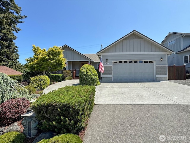 1427 N Aurora Ct, Port Angeles, WA 98363 - view of front of property with a garage and driveway