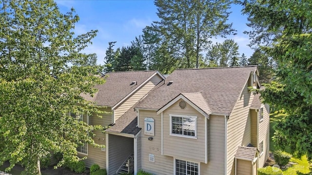 1822S 284th Ln Unit D-104, Federal Way, WA 98003 - view of front of home with roof with shingles