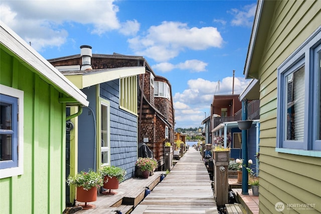 2420 Westlake Ave N Unit 11, Seattle, WA 98109 - view of side of property