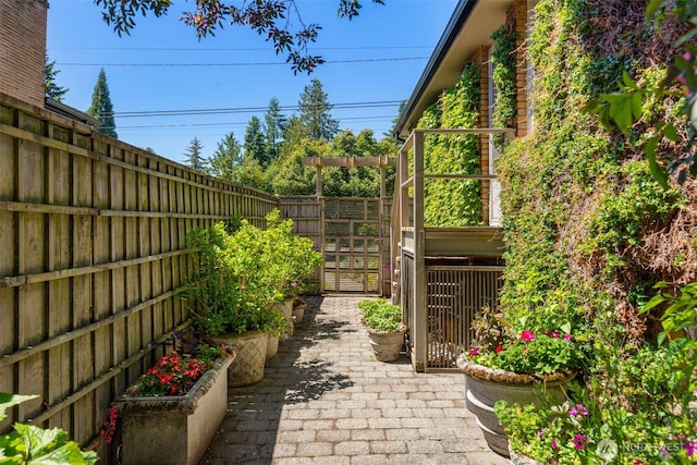 7008 25th Ave NE, Seattle, WA 98115 - fenced backyard featuring a gate