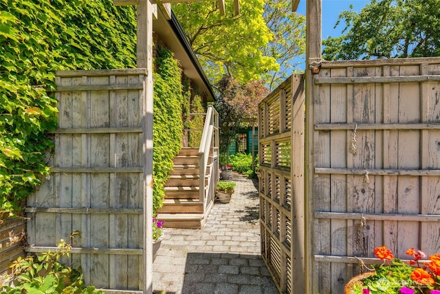 7008 25th Ave NE, Seattle, WA 98115 - view of patio with stairs