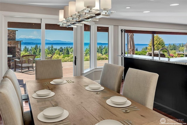 926 Olympic Ave, Edmonds, WA 98020 - dining space with recessed lighting and wood finished floors