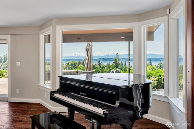 926 Olympic Ave, Edmonds, WA 98020 - sitting room with baseboards and dark wood-type flooring