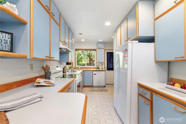 5810 E Mason Lake Dr W, Grapeview, WA 98546 - kitchen featuring white appliances, under cabinet range hood, light countertops, recessed lighting, and a sink