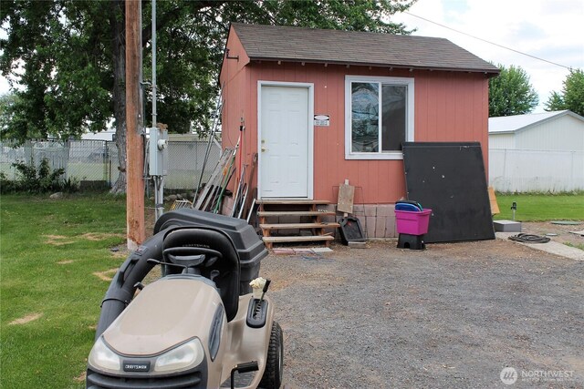 153 NW Quincy Pl, Soap Lake, WA 98851 - view of outbuilding with entry steps