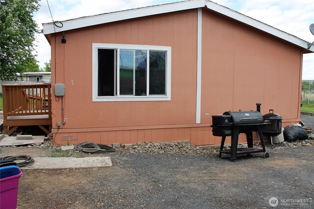153 NW Quincy Pl, Soap Lake, WA 98851 - view of home's exterior with a deck