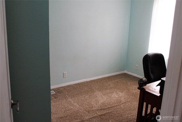 153 NW Quincy Pl, Soap Lake, WA 98851 - office space featuring carpet flooring and baseboards