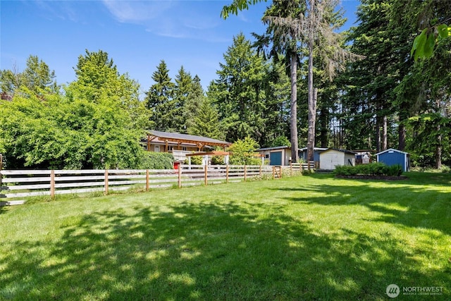 1315 SW 310th St, Federal Way, WA 98023 - view of yard featuring an outdoor structure