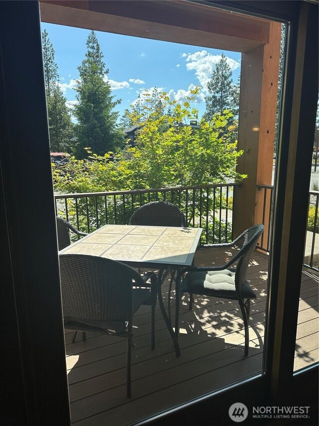3770 Suncadia Trl Unit 110, Cle Elum, WA 98922 - balcony featuring outdoor dining area