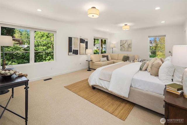 5619 89th Ave SE, Mercer Island, WA 98040 - carpeted bedroom featuring multiple windows, baseboards, and recessed lighting
