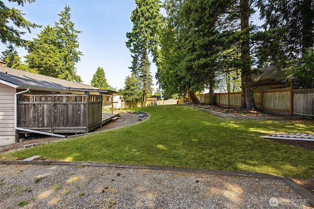 29922 5th Ave SW, Federal Way, WA 98023 - view of yard featuring a deck