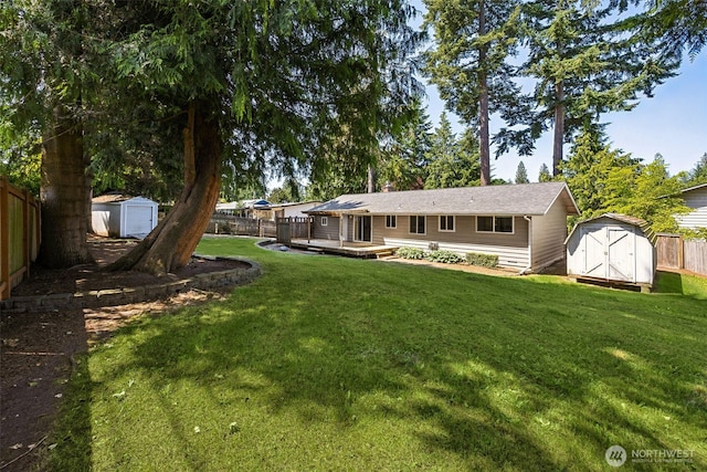 29922 5th Ave SW, Federal Way, WA 98023 - rear view of house with a wooden deck