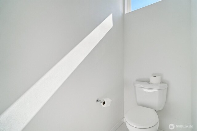 917 29th Ave S, Seattle, WA 98144 - bathroom with toilet and baseboards