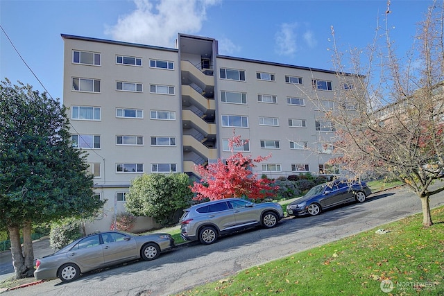919 2nd Ave W Unit 601, Seattle, WA 98119 - view of apartment building / complex