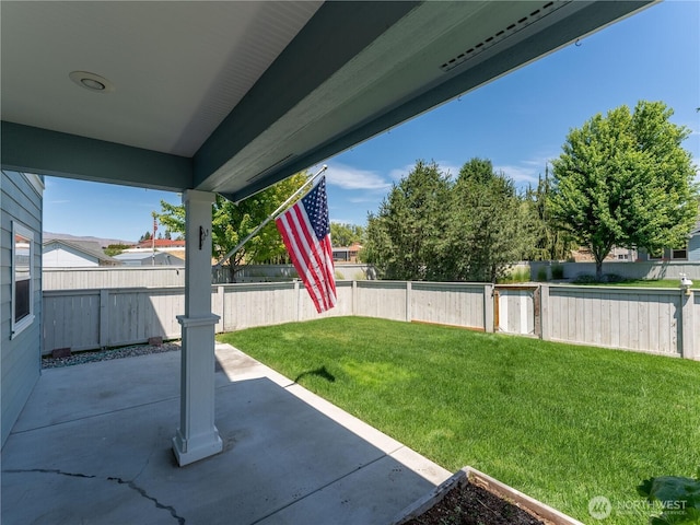 2452 NW Columbia Ave Unit 25, East Wenatchee, WA 98802 - view of yard with a patio