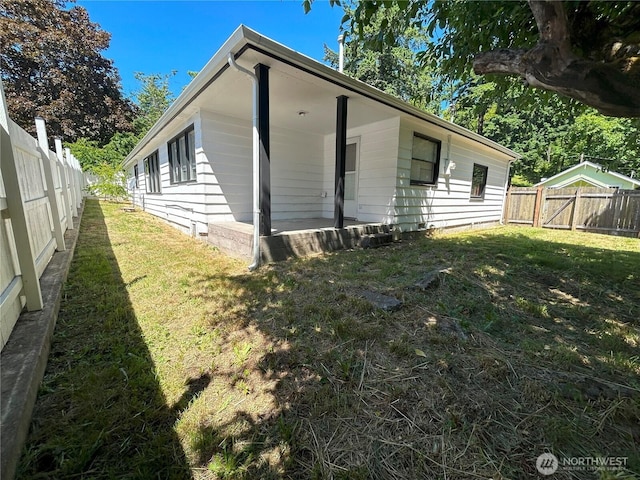 425 Henry St, Shelton, WA 98584 - back of property with a patio