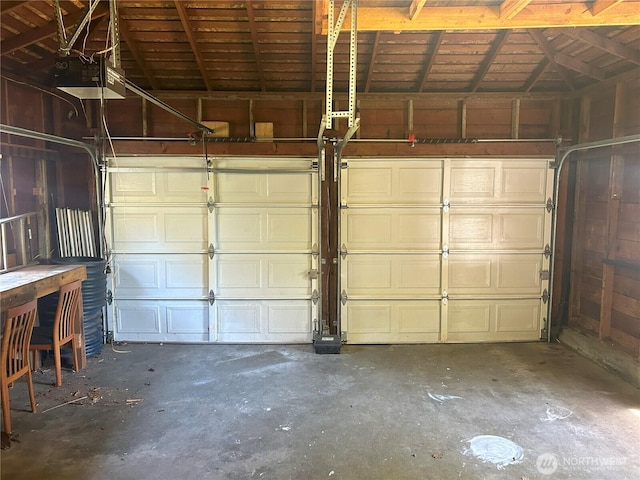 425 Henry St, Shelton, WA 98584 - garage featuring a garage door opener