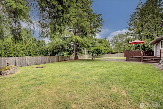 13303 53rd Ave SE, Everett, WA 98208 - view of yard with a wooden deck