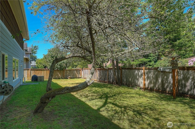 19678 Marine View Dr SW, Normandy Park, WA 98166 - view of yard